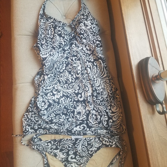 A Pea in the Pod Other - A Pea in the Pod maternity swimsuit A Pea in the Pod Other - A Pea in the Pod maternity swimsuit